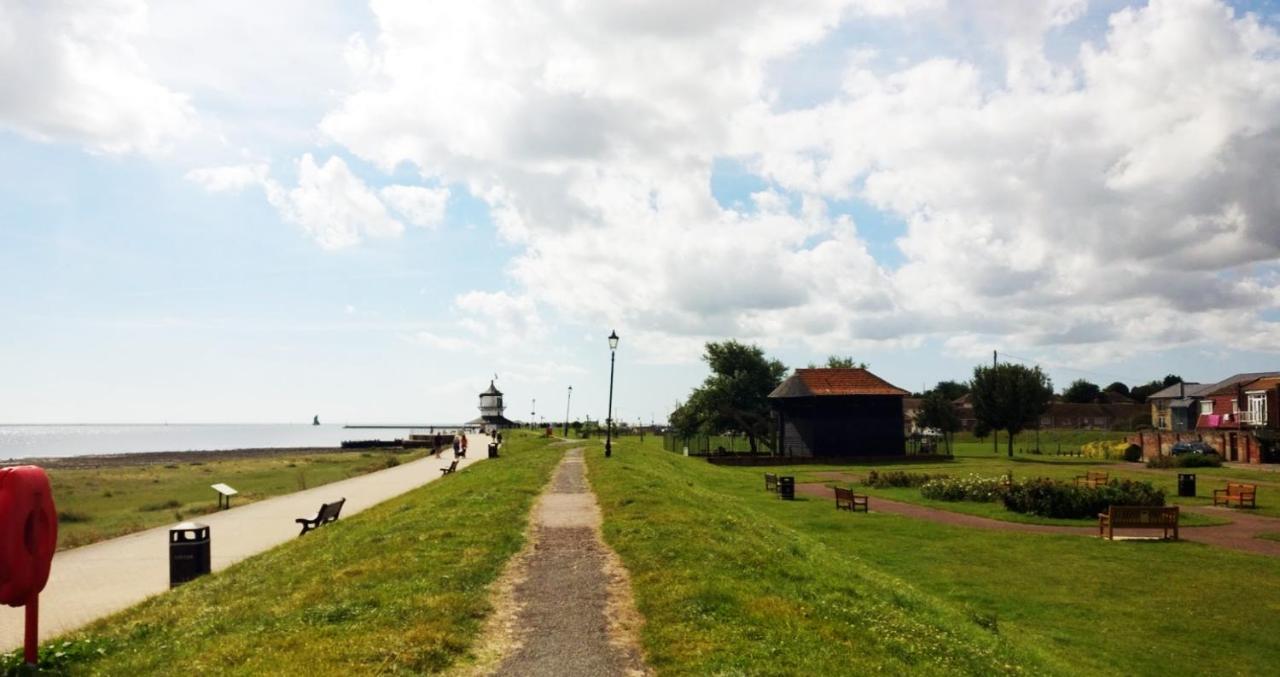 Ferienwohnung On The Quay Harwich Exterior foto
