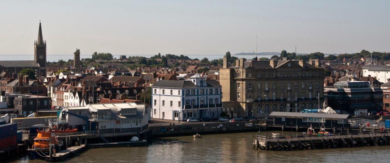 Ferienwohnung On The Quay Harwich Exterior foto